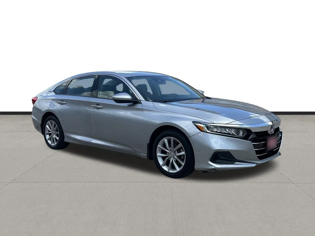 Used 2022 Silver Honda LX image 3