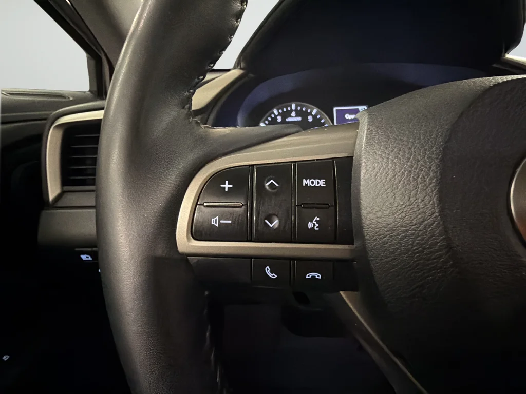 Used 2017 White Lexus 350 image 15