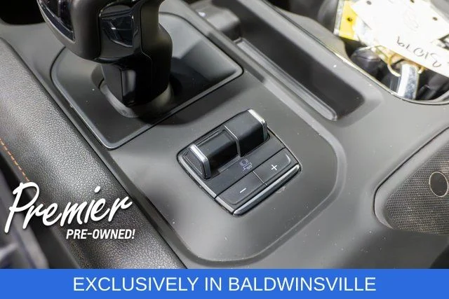 Used 2025 Gray GMC AT4 image 28