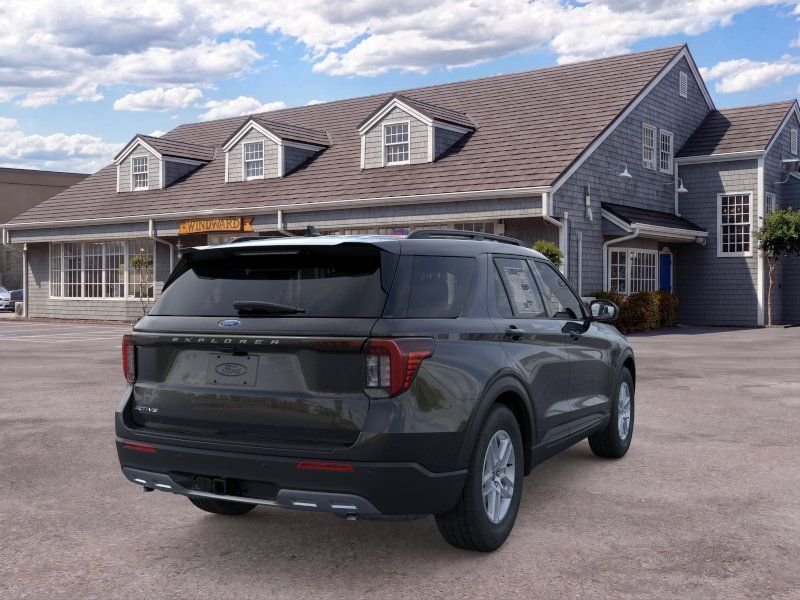 Used 2026 Agate Black Metallic Ford Active image 8