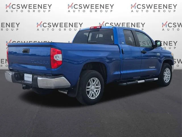 Used 2016 Blue Toyota SR5 image 5
