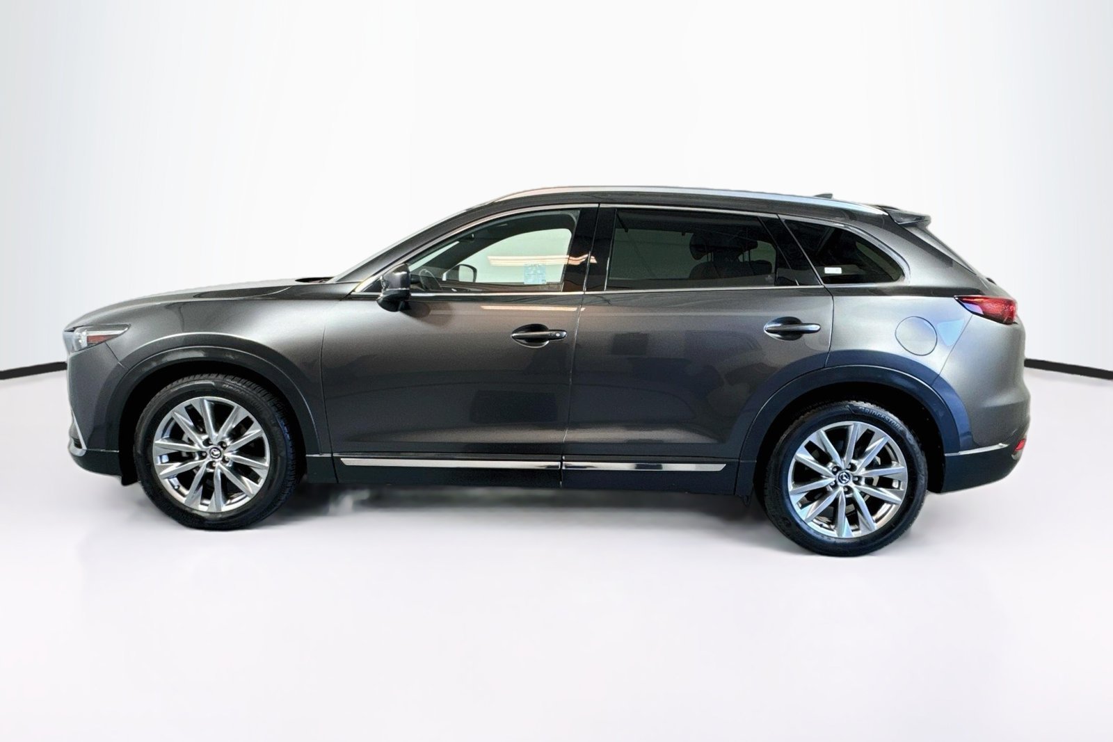 Used 2017 Machine Gray Metallic Mazda Signature image 8