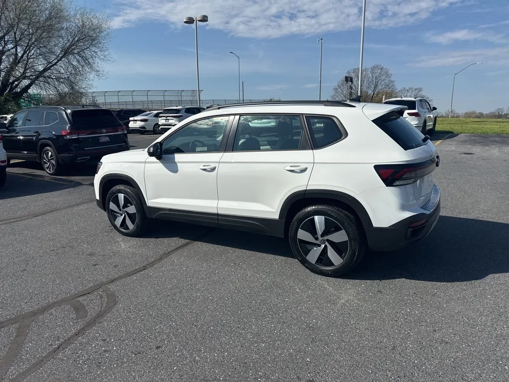 2025 Volkswagen Taos S - Photo 14