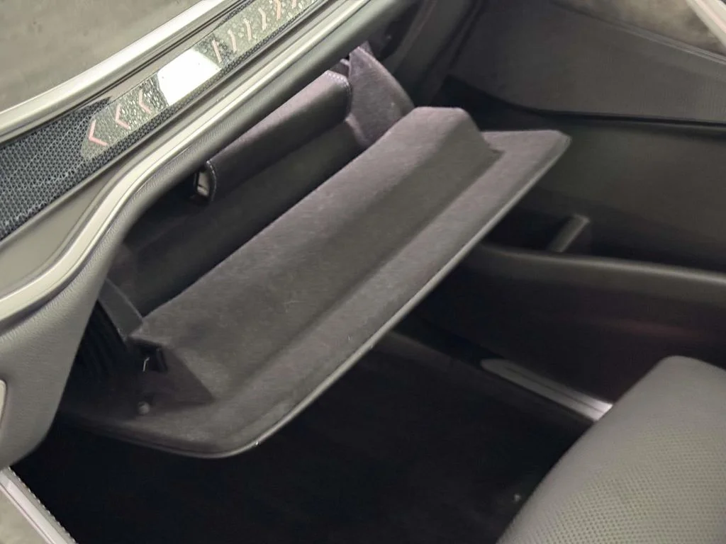 Certified Used 2024 Gray BMW xDrive40i image 30