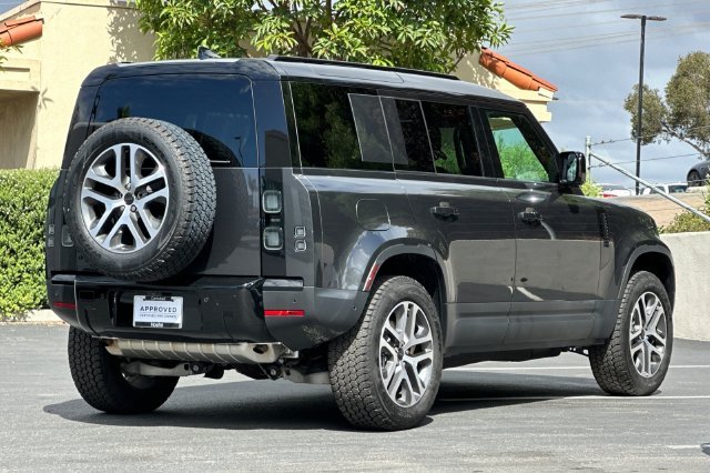 Used 2026 Gray Land Rover S image 5