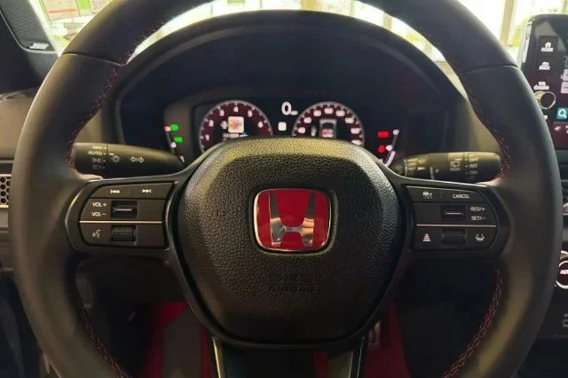 New 2026 Sonic Gray Pearl Honda  image 26