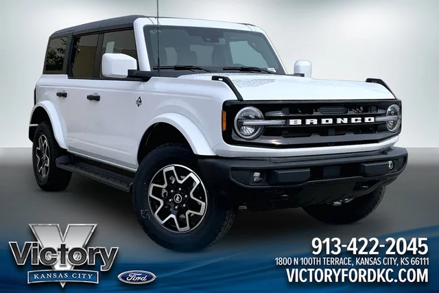 2026 Ford Bronco Outer Banks