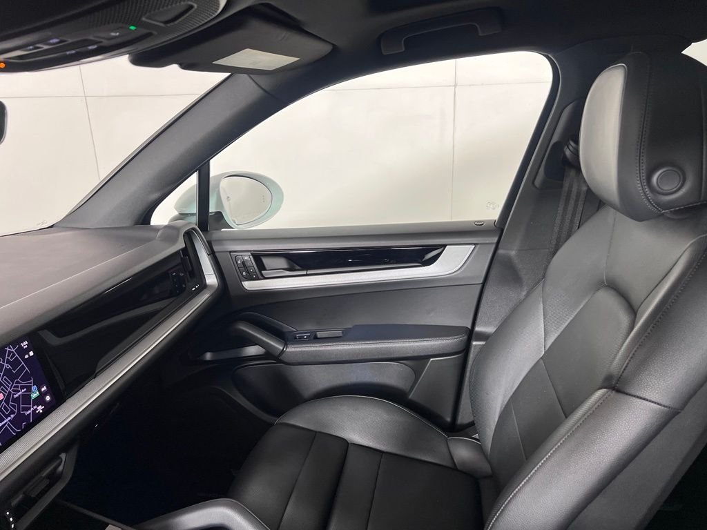 Certified Used 2024 White Porsche  image 22
