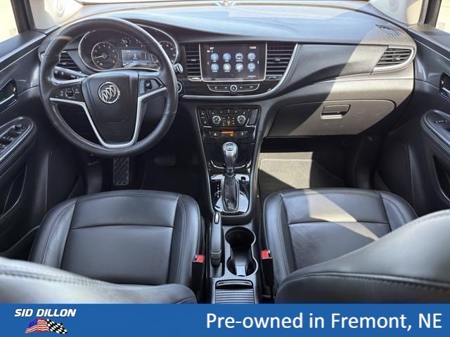 Used 2020 Winterberry Red Metallic Buick Essence image 8
