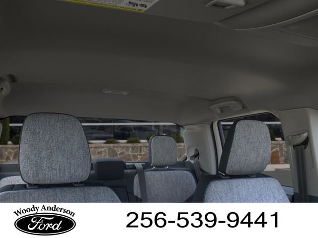 New 2025 Oxford White Ford XLT image 12