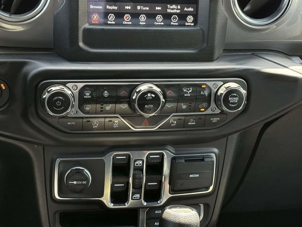 Used 2021 Gray Jeep Unlimited Sahara image 21