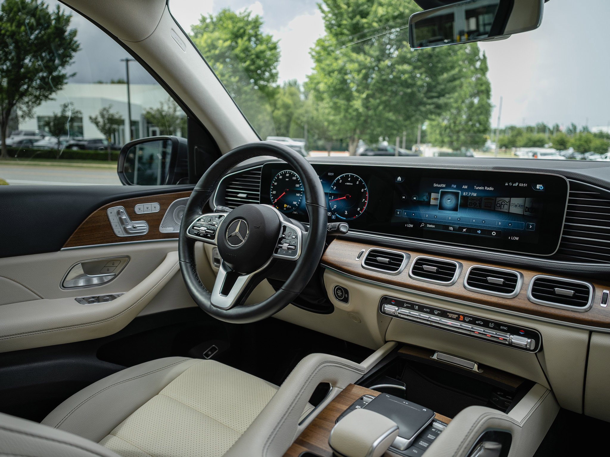 Used 2022 Gray Metallic Mercedes-Benz GLE 350 image 18