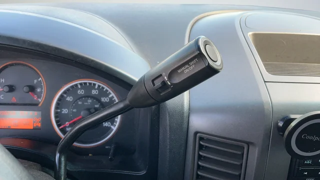 Used 2011 Black Nissan S image 15