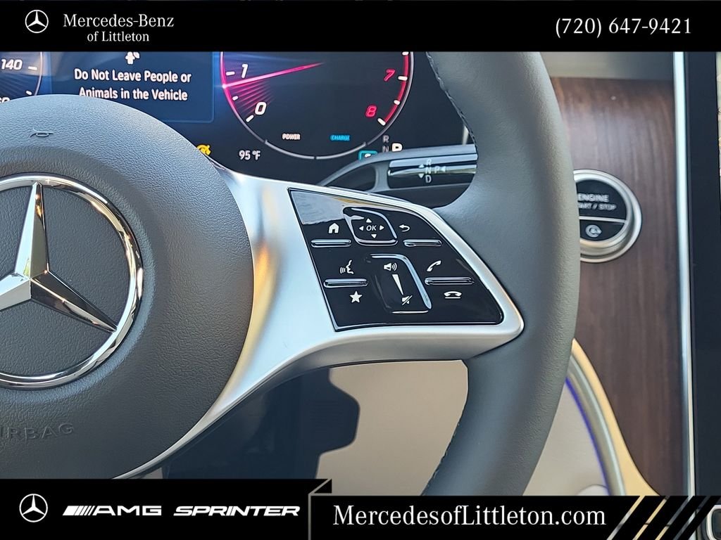 New 2026 Polar White Mercedes-Benz GLC 300 image 27