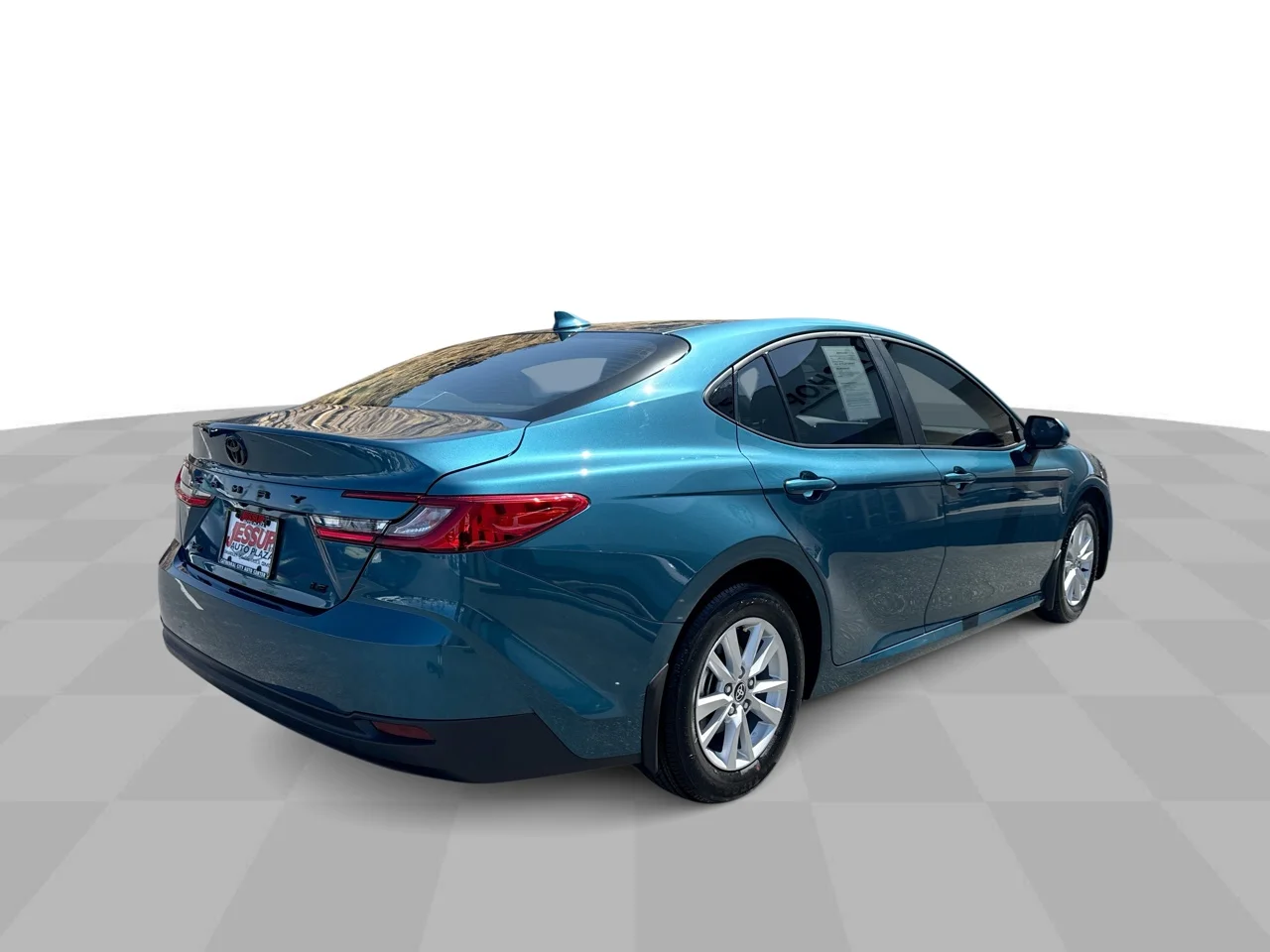 Used 2025 Ocean Gem Toyota LE image 8