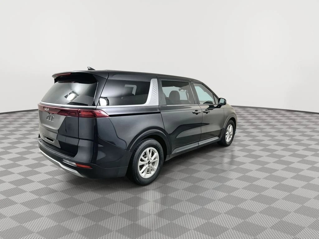 Used 2024 Gray Kia LX image 8