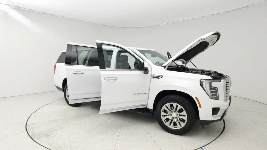 Certified Used 2025 Summit White GMC Denali image 9