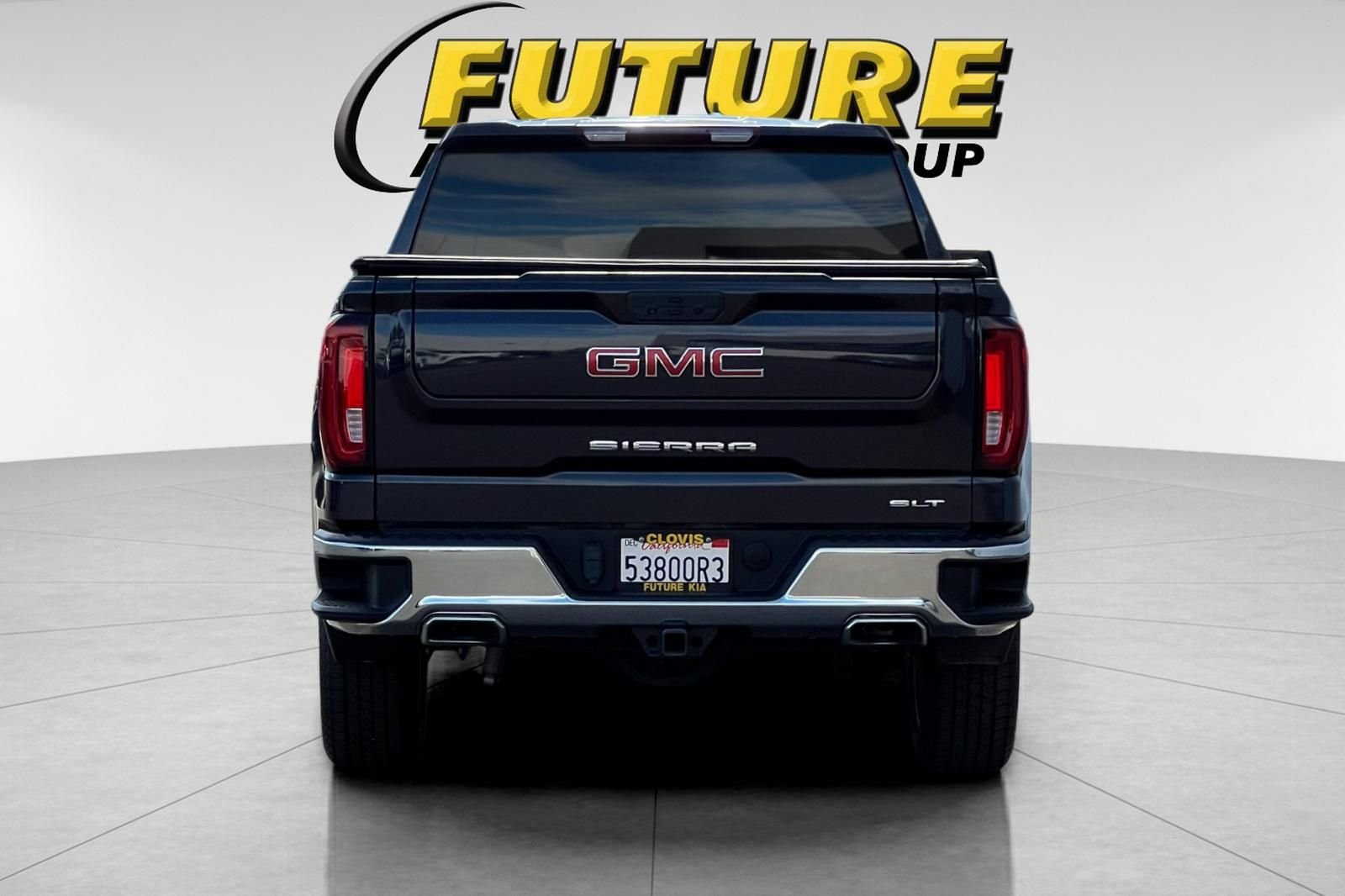 Used 2023 Silver GMC SLT image 5