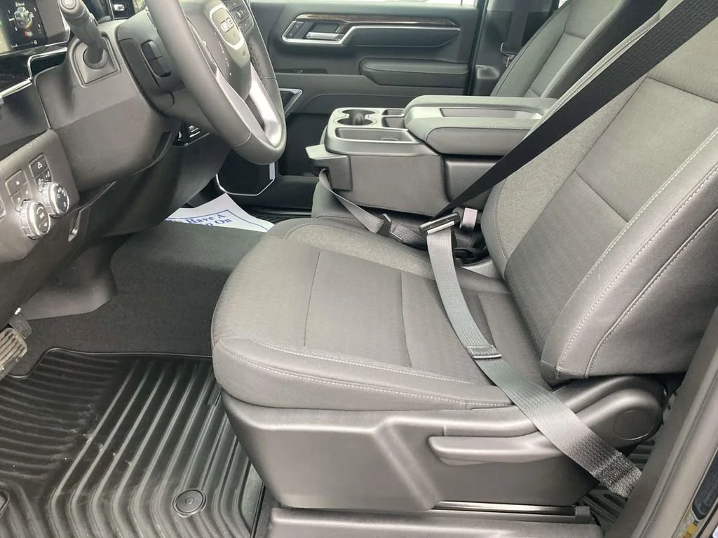 New 2026 Onyx Black GMC SLE image 16