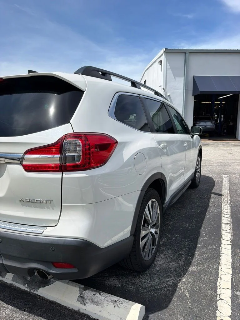 Used 2020 White Subaru Premium image 3