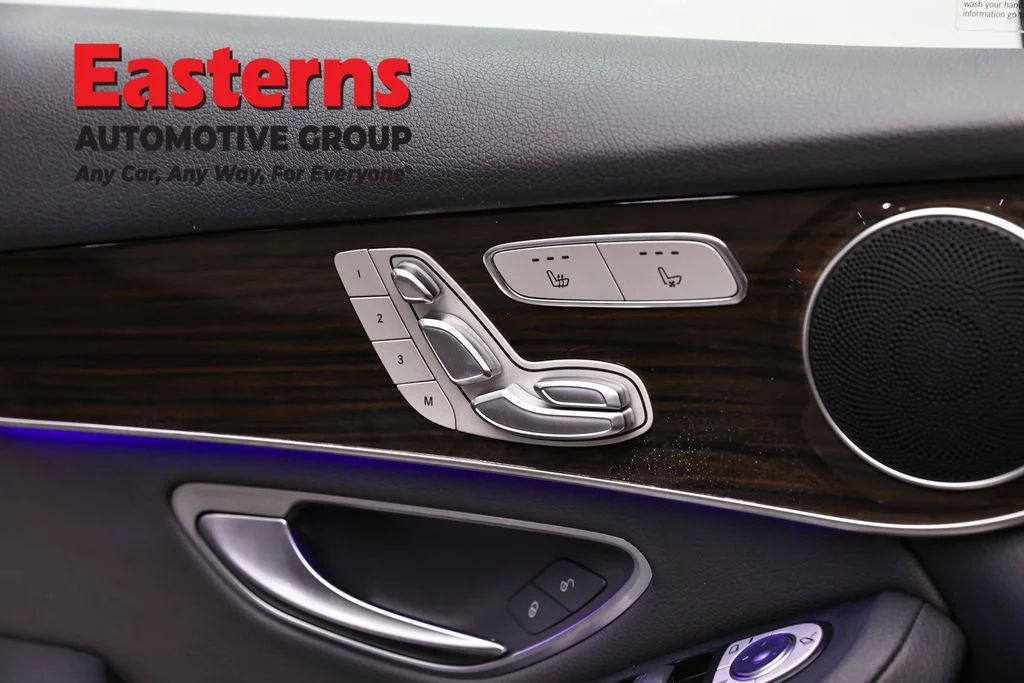 Used 2021 Black Mercedes-Benz GLC 300 image 21