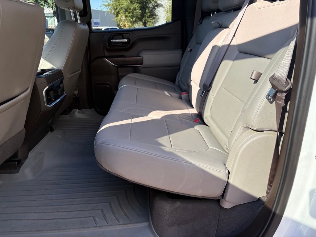 Used 2022 White GMC SLT image 9