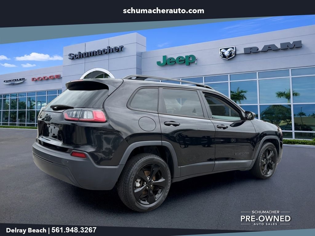Used 2020 Black Jeep Latitude Plus image 7