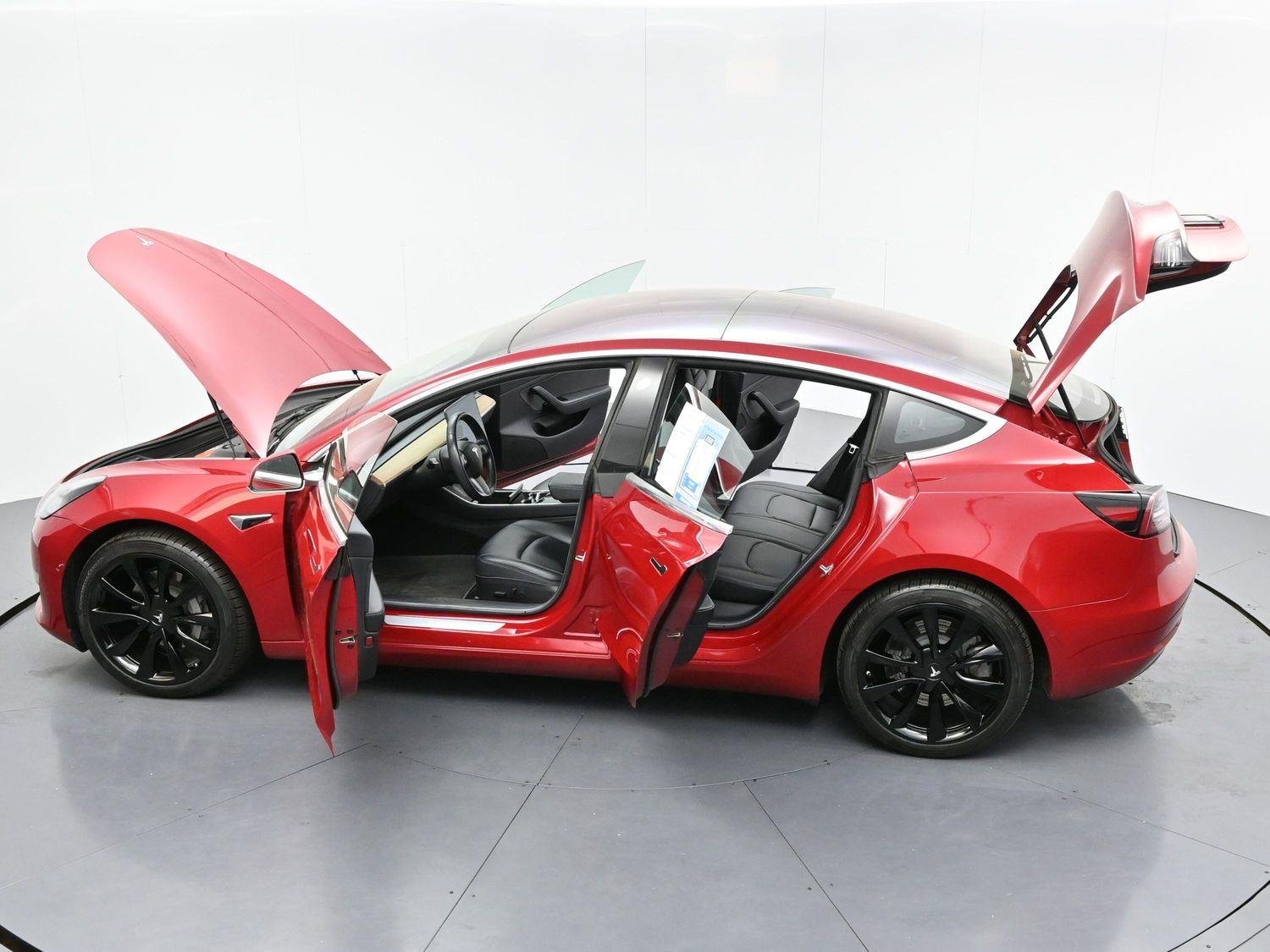 Used 2018 Red Multi-Coat Tesla Long Range Battery image 35