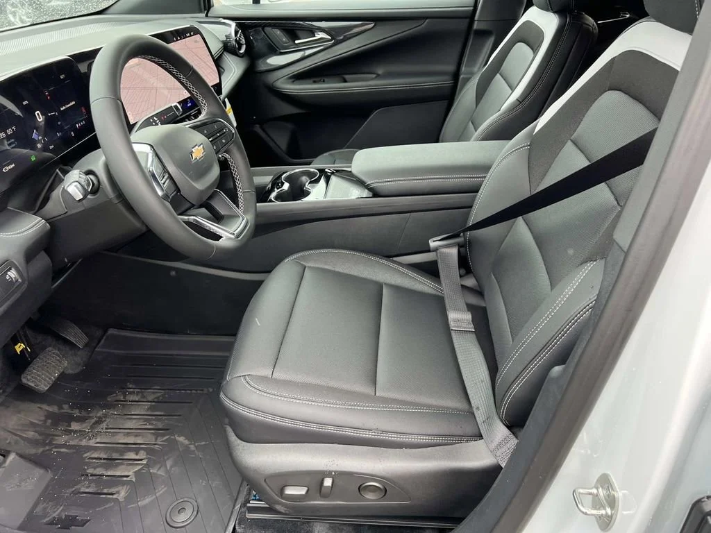 2026 Chevrolet Blazer EV LT - Photo 11