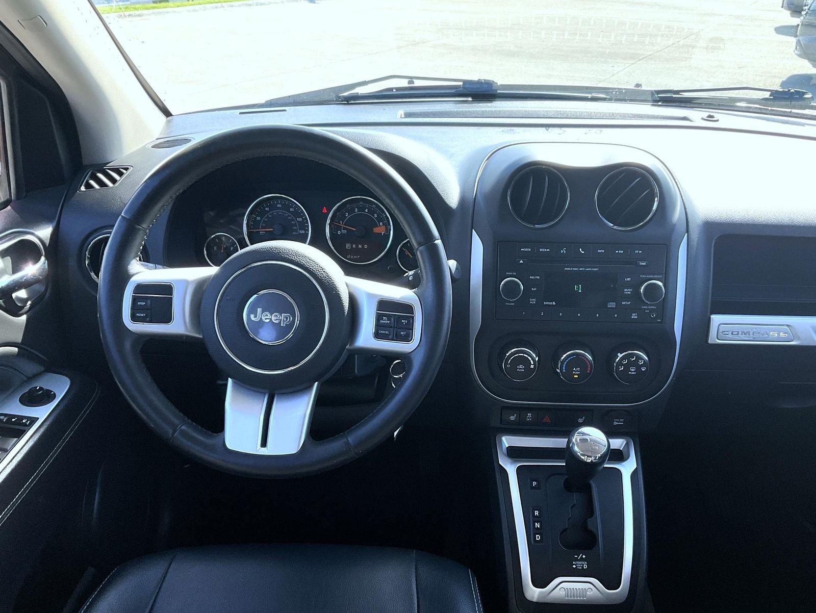 Used 2017 Red Jeep Latitude image 14