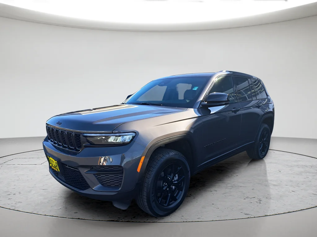 New 2025 Baltic Gray Metallic Clear-Coat Exterior Paint Jeep Altitude X image 7