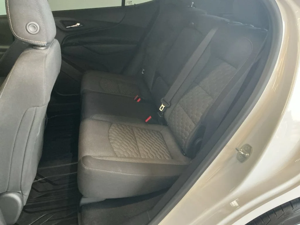 Used 2020 IRIDESCENT PEARL TRICOAT Chevrolet LT image 22
