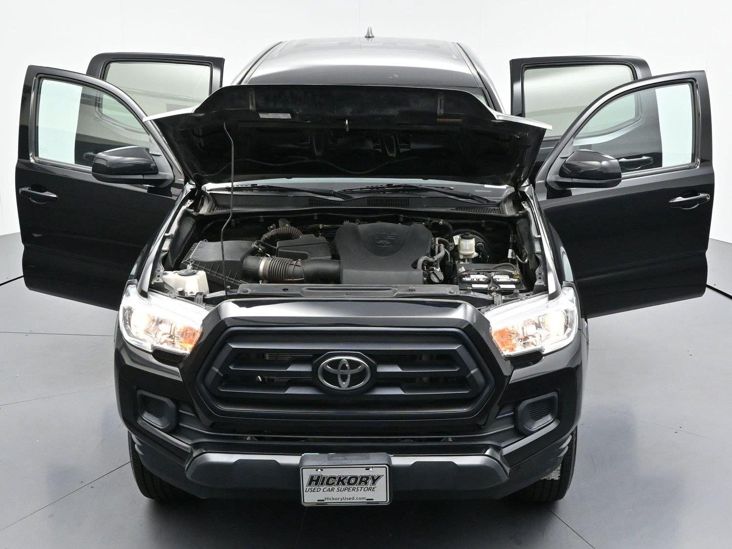 Used 2022 Midnight Black Metallic Toyota SR image 38