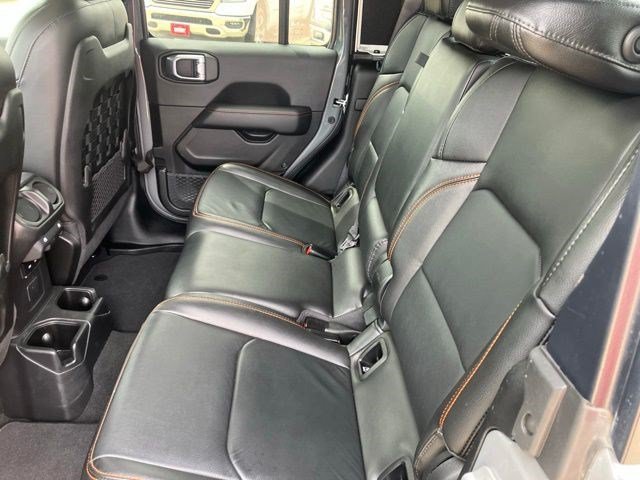 Used 2022 Sting-Gray Clearcoat Jeep Mojave image 26