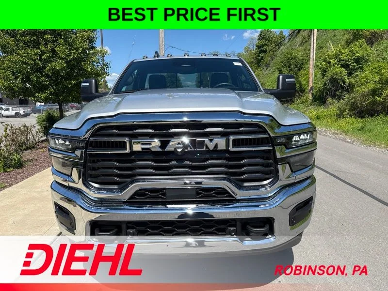 New 2026 Silver-Zynith Exterior Paint RAM Tradesman image 2