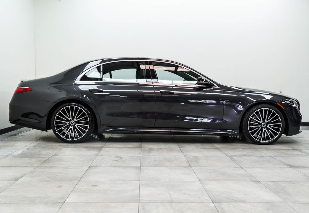 Used 2022 Gray Mercedes-Benz S 500 image 6