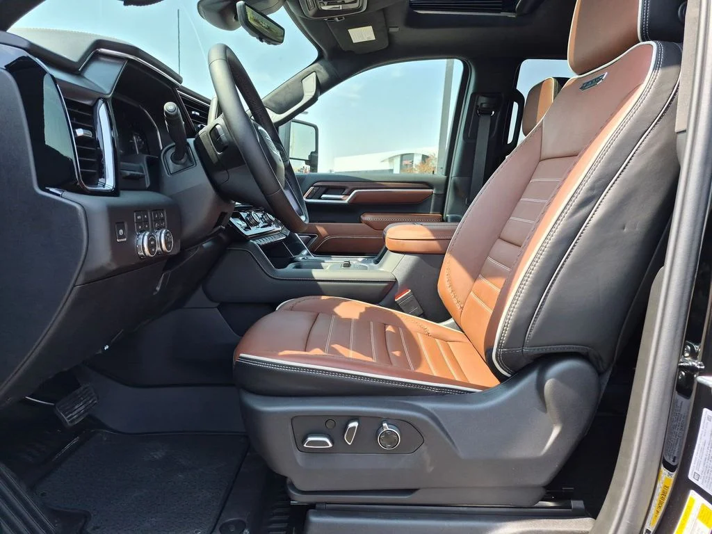 2026 GMC Sierra 3500HD Denali Ultimate - Photo 17