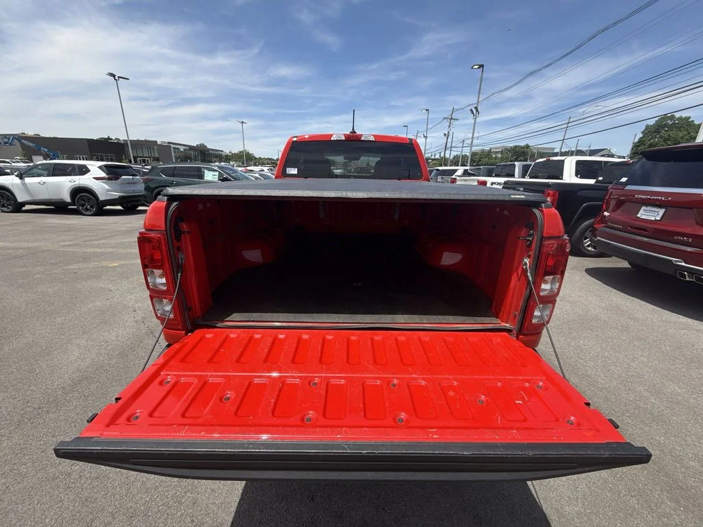 Used 2022 Red Ford XL image 22
