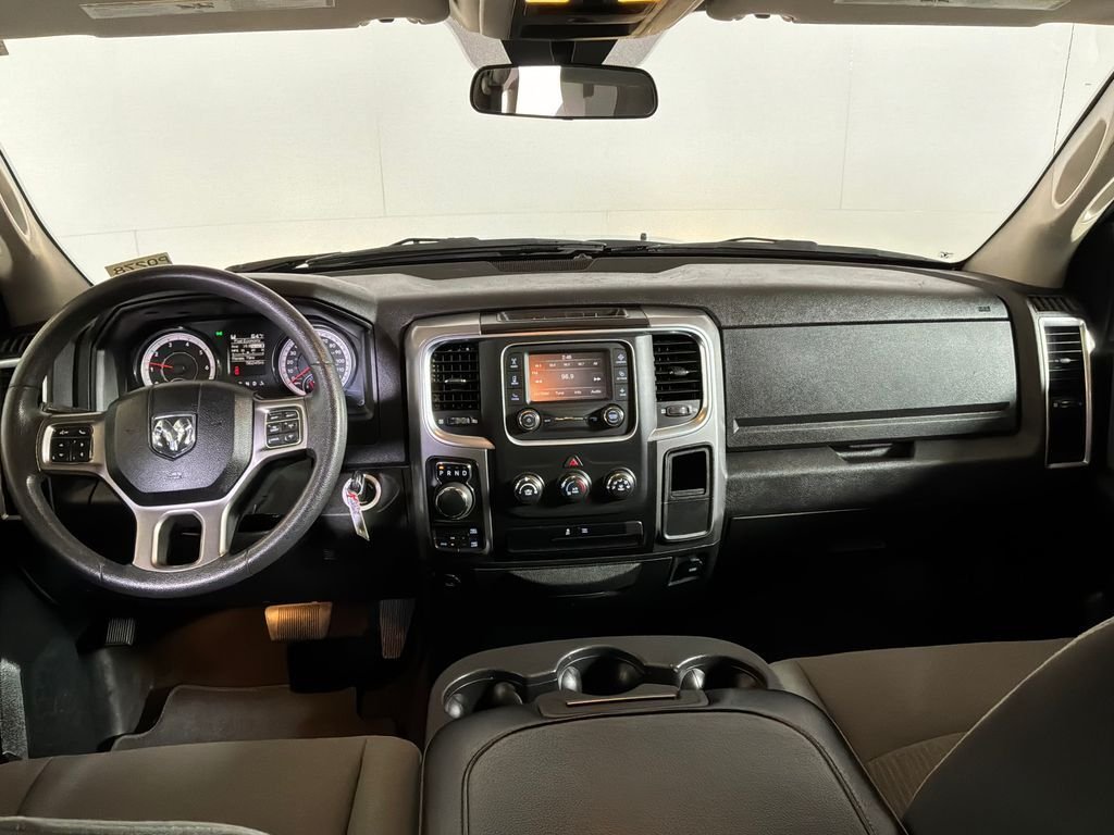 2024 RAM Ram 1500 Classic SLT - Photo 17