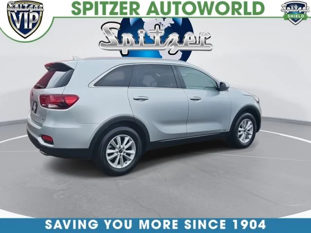 Used 2019 Silver Kia LX image 9