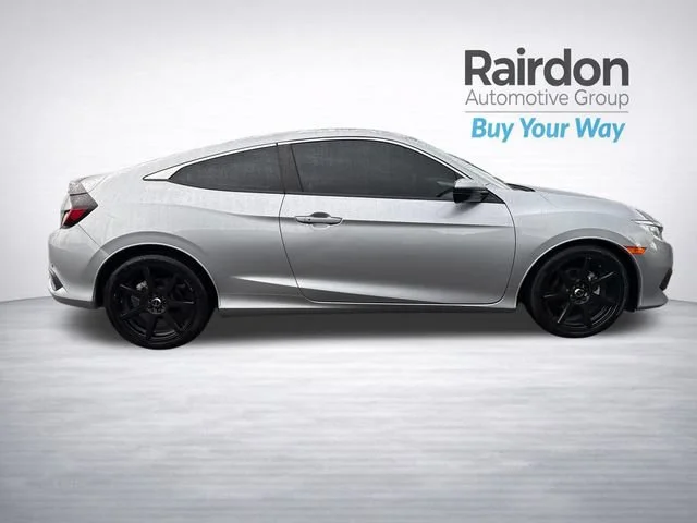 Used 2018 Lunar Silver Metallic Honda LX-P image 8