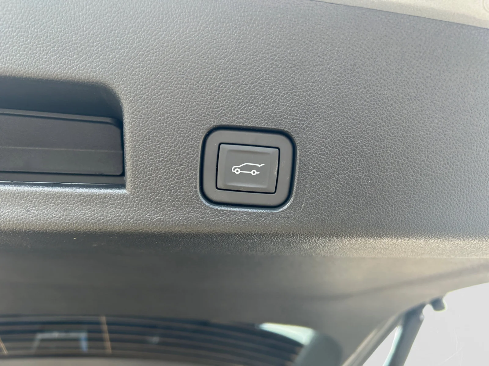 New 2026 Sterling Metallic GMC Elevation AWD image 11
