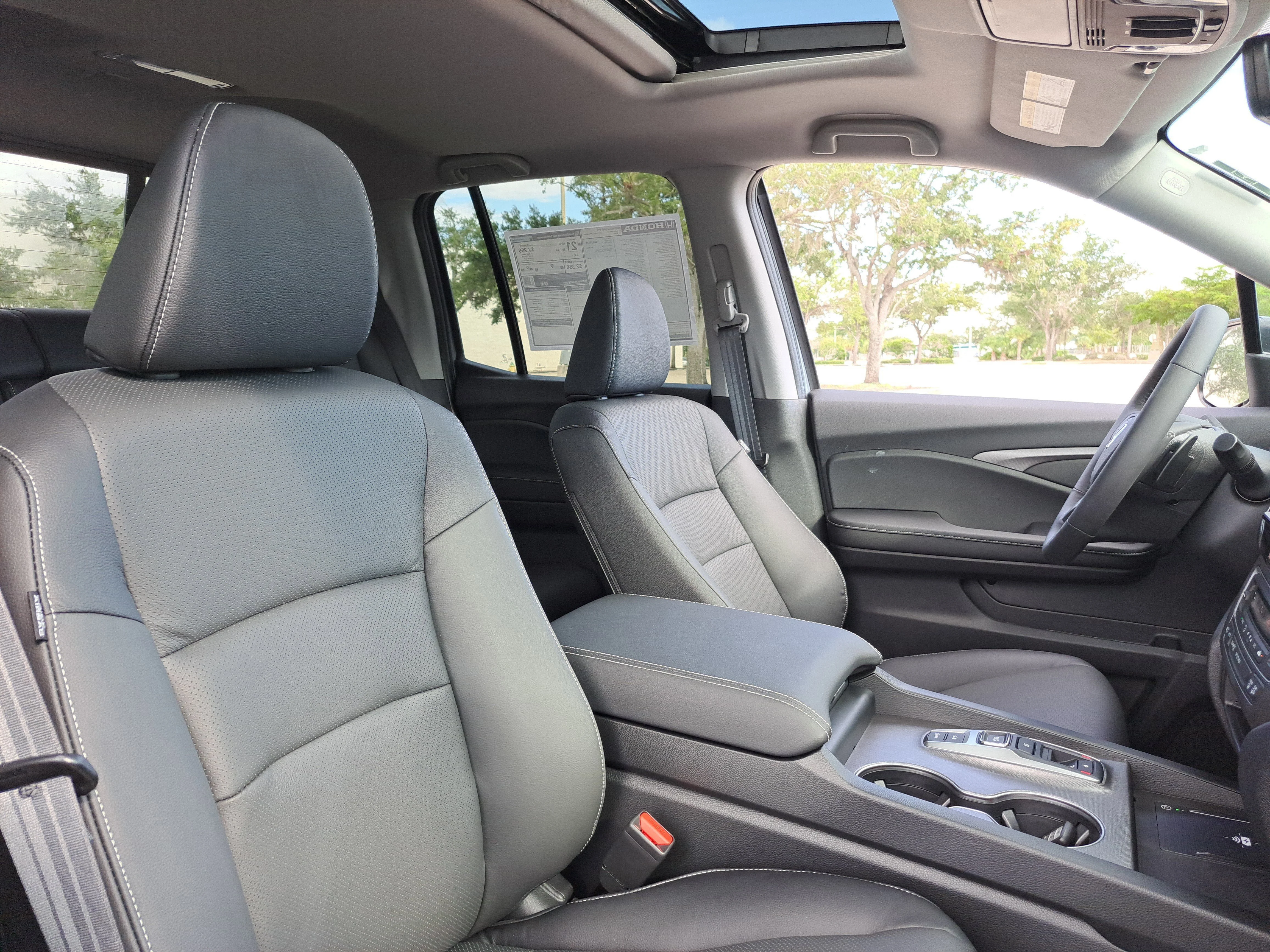 New 2026 Platinum White Pearl Honda RTL image 12