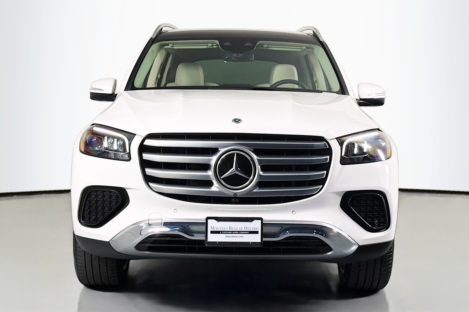 Certified Used 2024 Polar White Mercedes-Benz 450 image 3