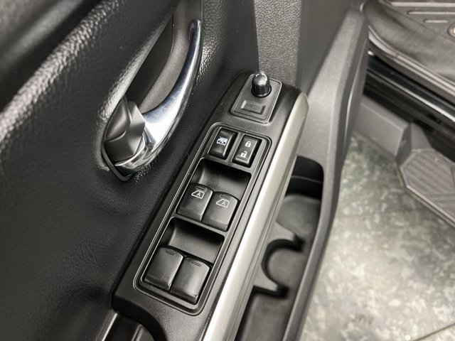 Used 2019 Magnetic Black Metallic Nissan SV image 8