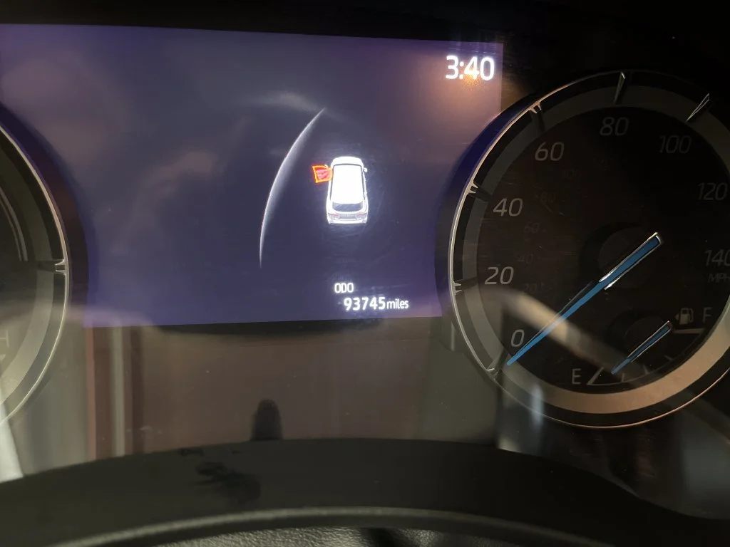 Used 2021  Toyota XLE image 18