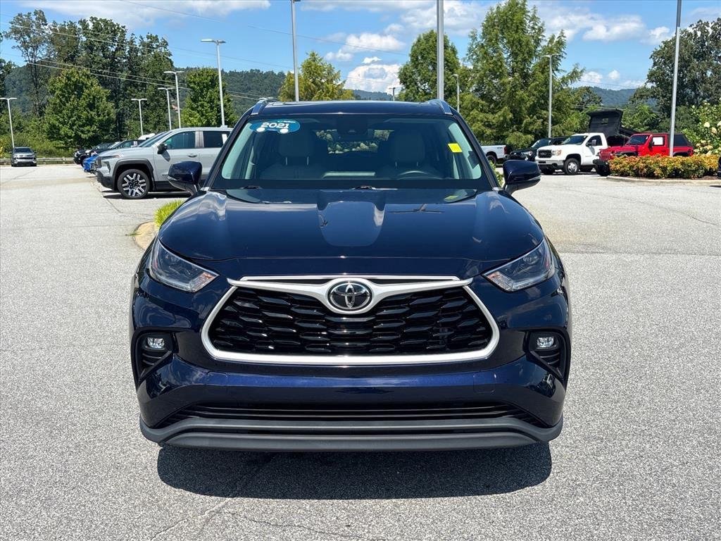 2021 Toyota Highlander XLE - Photo 9
