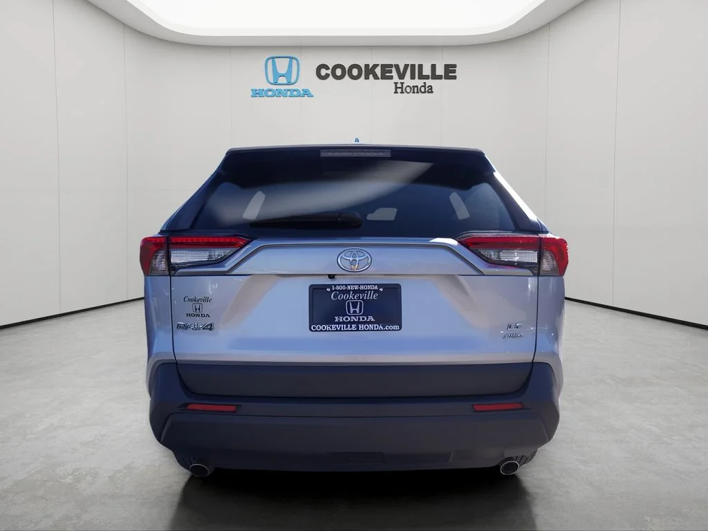 Used 2025 Silver Sky Metallic Toyota LE image 5