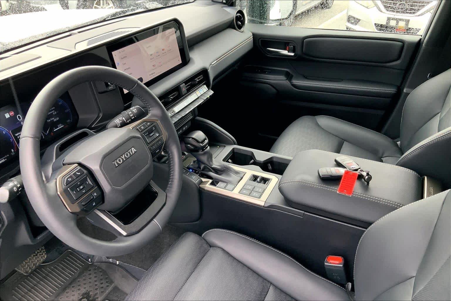 Used 2025 Ice Toyota  image 16