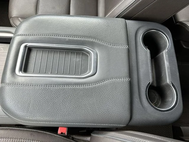 Used 2021 White GMC Denali image 25